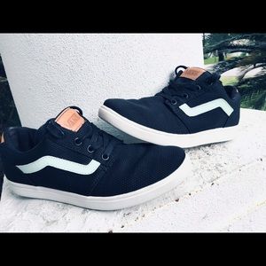 Vans Off The Wall Ultra Cush Sneakers